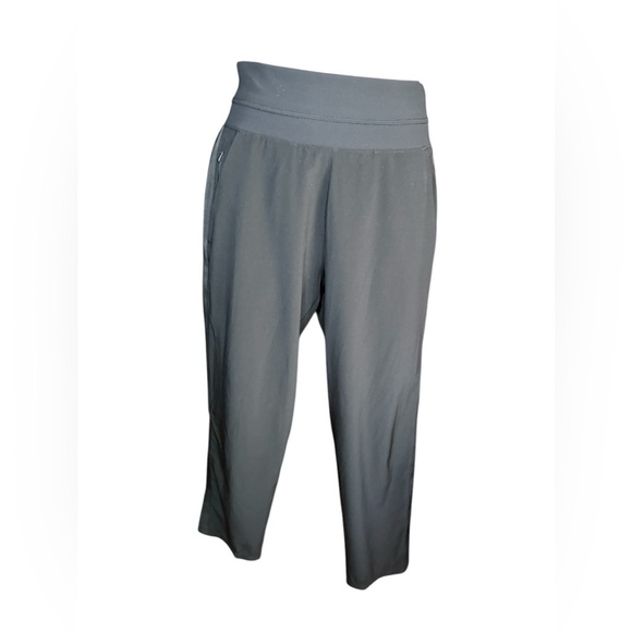 Athleta Nolita Size 2P Tapered
Crop Pants black Lightweight Comfort zip pockets - Picture 9 of 14